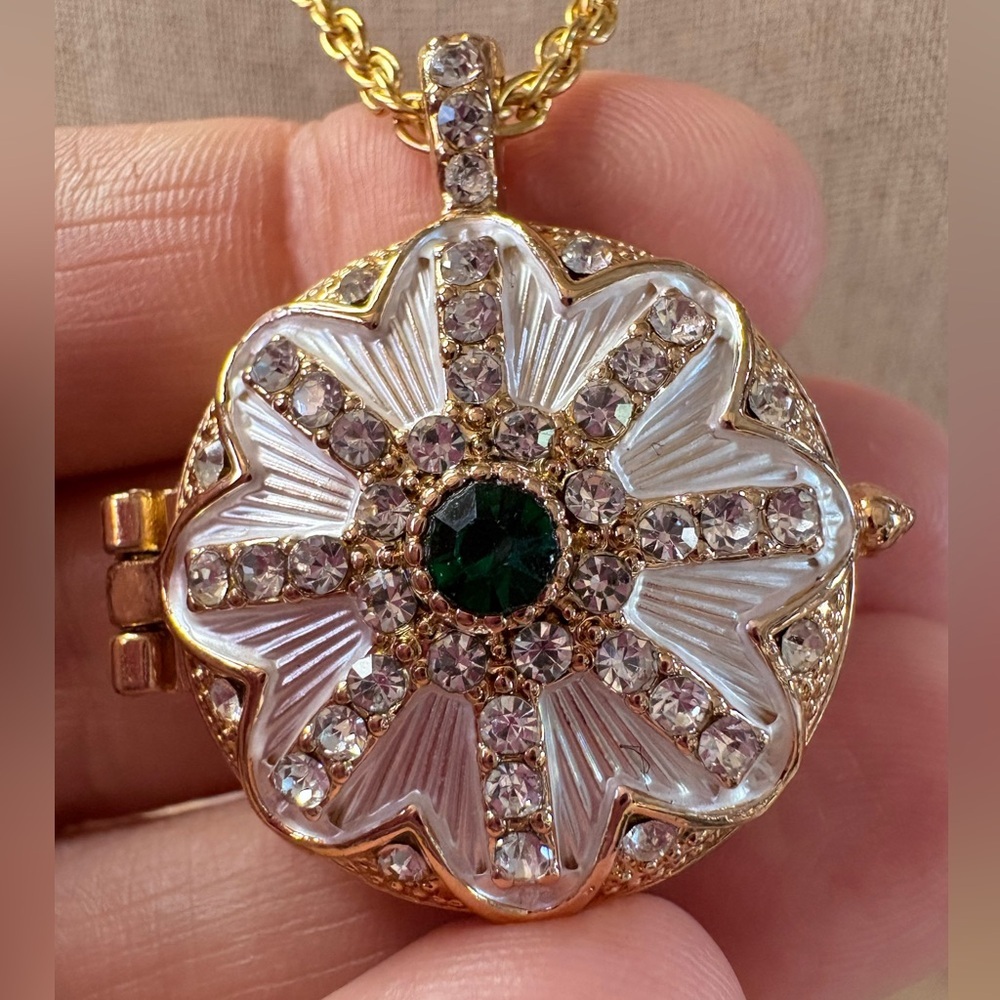 Floral Rhinestone Locket Pendant Necklace~ Gold Tone~